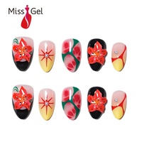 Faux Ongles Coréens et Japonais Style Floral, Fleurs Rouges, à Presser, Courts Amande, 32 Pièces, Couverture Complète, Vente en Gros