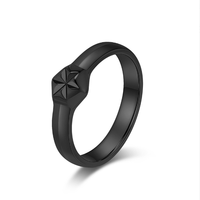 Bague pour femme en acier inoxydable 316L, plaqué or 18 carats PVD, haute qualité, inaltérable, polie, motif étoile hexagonale, idéale comme cadeau