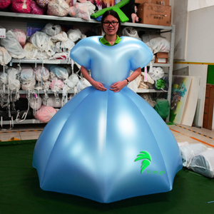 Hermosos vestidos de novia personalizados, ropa inflable de PVC para fiestas, publicidad y decoraciones de escenario - Product Image 1