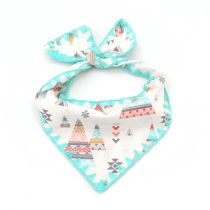 Pañuelo Reflectante de Alta Visibilidad para Perros, Baberos Triangulares Estampados para Mascotas, Bufanda de Seguridad Nocturna para Paseos de Verano, para Acampar - Product Image 3