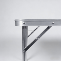 Ultraleichter Aluminium-Klapptisch mit Stühlen für Camping und Picknick, Moderner Tragbarer Outdoor-Klapptisch aus Kunststoff