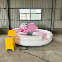 Jeu de rodéo mécanique cochon rose mignon, machine d'amusement électrique à balançoire, tapis de rebond gonflable, pour la location événementielle et les foires