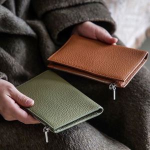 Étui en cuir PU personnalisé avec fermeture éclair, porte-passeport de voyage avec de nombreux emplacements pour cartes - Product Image 2