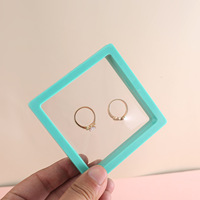 Boîte de présentation de bijoux flottante personnalisée en usine Emballage de bijoux cadeaux Boîtes à bijoux en film PE avec fenêtre transparente