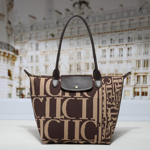 Solicite el Catálogo <span class=keywords><strong>CHHC</strong></span>: Bolso de Hombro Simple de Gran Capacidad para Mujer, Diseño con Letras en Relieve de Color Sólido, Bolso Bandolera - Product Image 6