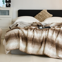 Couverture de lit personnalisable en fibre de polyester tricotée double face, unie, haut de gamme, toutes saisons, 200x230cm, pour maison moderne, en promotion