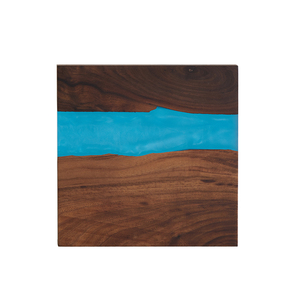 لوح تقطيع وتقديم مخصص من خشب الجوز الأسود الطبيعي والراتنج الإيبوكسي للفواكه والخضروات والجبن - Product Image 6