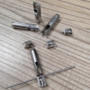 Mim thiêu kết độ chính xác cao bằng thép không gỉ sinh thiết Kẹp kết nối các bộ phận với gia công CNC và dây EDM dịch vụ - Product Image 1