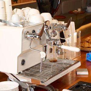 เครื่องชงกาแฟเอสเพรสโซ่กึ่งอัตโนมัติรุ่น G3126C สำหรับเชิงพาณิชย์ พร้อมฟังก์ชันตั้งโปรแกรมได้ ตัวเครื่องทำจากสแตนเลส ประสิทธิภาพสูง - Product Image 2