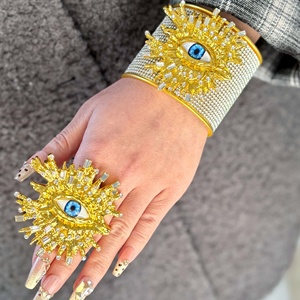 Bracelets de luxe en or plaqué 18 carats avec incrustations de gros yeux maléfiques exagérés et zircon complet, bijoux de luxe pour femmes - Product Image 4