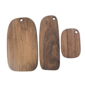 OEM Chine Vente en gros à des <span class=keywords><strong>prix</strong></span> abordables <span class=keywords><strong>Planche</strong></span> à découper carrée en bois de <span class=keywords><strong>noyer</strong></span> pour gravure au laser Écologique et durable 1.5cm - Product Image 1
