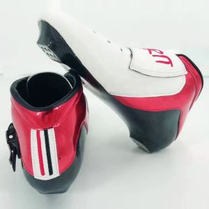 รองเท้าสเก็ตความเร็วสำหรับผู้ใหญ่แบบขายส่ง หนึ่งคู่ รองเท้าบูทคาร์บอนไฟเบอร์ พร้อมล้อเรืองแสงสำหรับการผจญภัยที่รวดเร็ว - Product Image 5