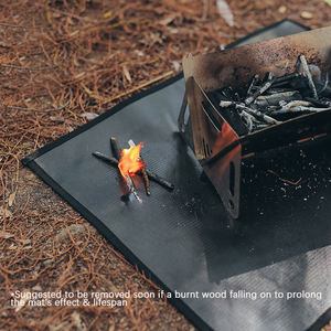 Tapis de <span class=keywords><strong>protection</strong></span> ignifuge en silicone et fibre de verre <span class=keywords><strong>pour</strong></span> foyer de camping, résistant à la chaleur, à l'huile et à l'eau, <span class=keywords><strong>pour</strong></span> barbecue et cheminée - Product Image 1
