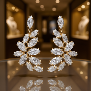 Pendientes de Oro Blanco E2210 con Cristales de Corte Marquesa y Diseño de Flor con Engaste de Garras, Joyería de Moda para Mujer, Ideal para Bodas - Product Image 2