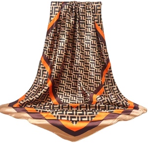 Foulard carré en satin de polyester doux 90x90cm – Tendance automne, polyvalent, pour maman - Product Image 5