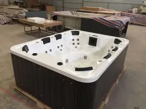 גדול חם סקסי המשפחה מוקפץ טלוויזיה בקרקע חיצוני אמבט עיסוי צינור בלבואה חם ספא אמבטיה ידנית