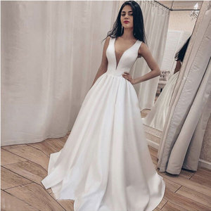 Verified Supplier Plain White Satin Bridal Gown Feather Embellished Satin |  Alibaba.com