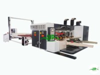 Machine de découpe haute productivité pour la fabrication de feuilles en PP pour le bâtiment, la construction d'équipements de coffrage et les lignes d'extrusion de panneaux
