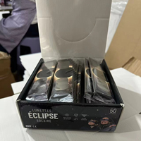 Lunettes d'éclipse solaire QIWEI, impression de logo personnalisée en usine, certifiées ISO CE, 50 pièces par paquet dans une boîte personnalisée