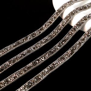 Chaîne d'habillage bling en résine auto-adhésive avec strass de gravier Hot-Fix vêtements et accessoires de vêtement de voiture décoration <span class=keywords><strong>ruban</strong></span> de bricolage - Product Image 6