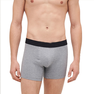 Calzoncillos bóxer transpirables para hombre en tela rica en algodón con ajuste ceñido y abertura de pierna sin costuras para mayor comodidad. - Product Image 3