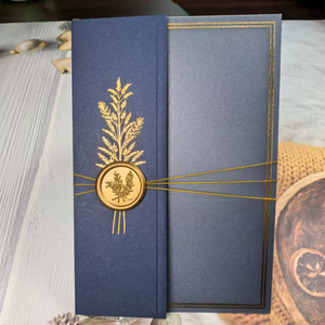 Tarjetas de invitación de boda hechas a mano de alta gama, cera para sellar y sellos - Product Image 4