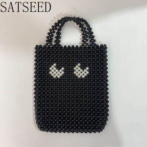 女性用ハンドバッグ2023新しい黒の高級デザイナーブランド手織りホーボシルバーイブニングクラッチビーズ手作りトップハンドル休暇 - Product Image 1