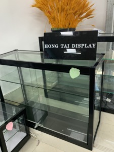 Cửa hàng bán lẻ cao cấp trưng bày với nhiều ngăn kính 20 năm kinh nghiệm sản xuất tủ trưng bày - Product Image 6