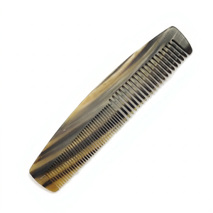 Peigne à cheveux et à barbe artisanal en corne naturelle, antistatique, de poche, à dents larges et fines - Product Image 1