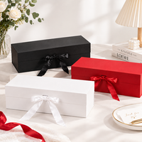Boîte cadeau magnétique pliable personnalisée recyclable, boîte d'emballage en carton rigide pliable avec fermeture magnétique pour cadeau de Noël