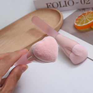 Nouvel arrivage de pinceaux de maquillage portables roses de haute qualité à cœur unique, fond de teint en poudre, pinceau Kabuki, grands outils de maquillage - Product Image 2