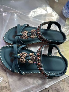 Sandalias Romanas de <span class=keywords><strong>Mujer</strong></span> Tallas Grandes con Punta Abierta, Planas, Florales, con Pedrería, Transpirables, para Playa y Verano - Precio Especial al por Mayor - Product Image 6