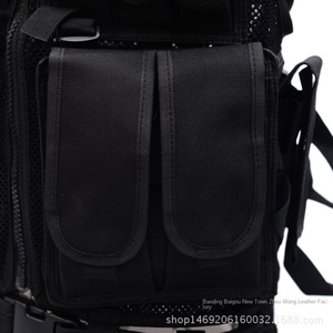 Gilet tactique personnalisé en polyester noir respirant, multifonctionnel, avec fermeture éclair de protection pour activités extérieures - Product Image 4