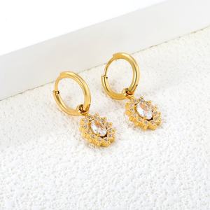 Pendientes de Aro Colgantes de Acero Inoxidable con Baño de Oro de 18K, Diseño de Girasol con Zirconia, Hipoalergénicos, para Mujer, Joyería de Moda - Product Image 5