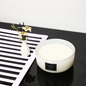 <span class=keywords><strong>Bougie</strong></span> parfumée <span class=keywords><strong>de</strong></span> luxe artisanale en cire <span class=keywords><strong>de</strong></span> soja à quatre mèches <span class=keywords><strong>de</strong></span> 550g dans un bol en verre, à combustion uniforme, parfum longue durée, cadeau <span class=keywords><strong>de</strong></span> Noël - Product Image 2