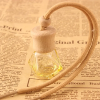 8ml coloré vide bouchon en bois verre voiture désodorisant suspendu bouteille de parfum parfum bouteille diffuseur pour voiture