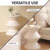 Table d'appoint en plastique PP empilable imperméable légère en forme de sablier nordique pour appartement de salon