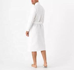 Unisex personalizar logotipo y tela uniforme de belleza SPA salón cliente Albornoz hombres Hotel bata algodón Waffle Albornoz para parejas - Product Image 5