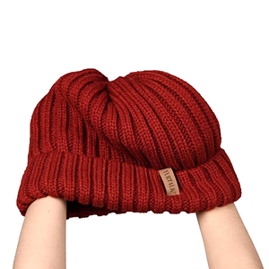 Chapeau polaire femme <span class=keywords><strong>fourrure</strong></span> Pom Logo personnalisé chapeau ample hiver tricoté chapeau pompon bonnet vert <span class=keywords><strong>toque</strong></span> avec étiquette <span class=keywords><strong>en</strong></span> polyuréthane - Product Image 4