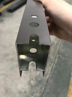 Máquina de Perforación y Fresado CNC de Aluminio de Alta Resistencia a Precio de Fábrica para la Fabricación de Marcos de Puertas y Ventanas