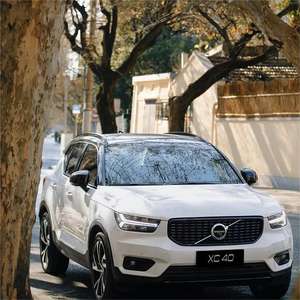 VOLVO <span class=keywords><strong>XC40</strong></span> Híbrido FWD 2024 2025, SUV Compacto, Versión Fashion, Rendimiento, 7 Velocidades, Doble Embrague, 180 km, 2.0T, el Más Popular - Product Image 3