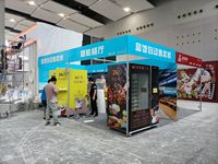 Ascenseur XY refroidissant le distributeur automatique de cupcake et le distributeur automatique de gâteau de boîte cadeau de macarons