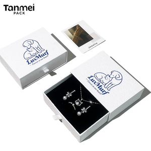 Caja de Joyería de Cartón con Cajón Deslizante de Papel Kraft, Empaque de Regalo para Collares, Anillos y Pulseras - Product Image 1