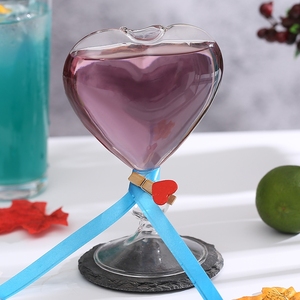 Copa mezcladora de bebidas para club nocturno, vaso de vino de cóctel de <span class=keywords><strong>margarita</strong></span> con forma de corazón, único y creativo - Product Image 2