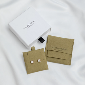 Pochette à bijoux en microfibre personnalisée Oliver avec insert/support, boîte et pochette d'emballage à bijoux avec logo en relief, vente en gros - Product Image 3