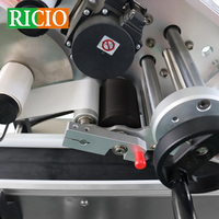 Machine d'étiquetage automatique à servo-moteur haute précision RICIO pour bouteilles, colis en métal/verre/papier/bois