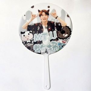 Mini-ventilateur Kpop transparent en plastique personnalisé et mignon avec support de main – Ventilateur à main transparent - Product Image 4