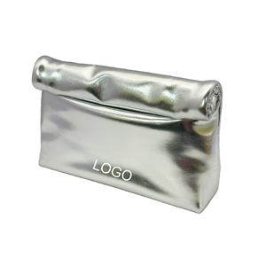 도매 OEM 패션 은빛 PU 가죽 메이크업 가방 사용자 정의 로고 롤업 자석 폐쇄 아름다움 파우치 방수 PU 화장품 가방 - Product Image 3