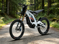 Nouvelle moto électrique tout-terrain Surron Light Bee X 10 kW à charge rapide 2026