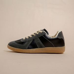 Baskets blanches à lacets pour femmes, chaussures de course décontractées, antidérapantes, printemps été hiver - Product Image 3